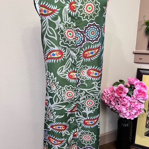 Cropped style long summer dress. - Picture 5 of 7